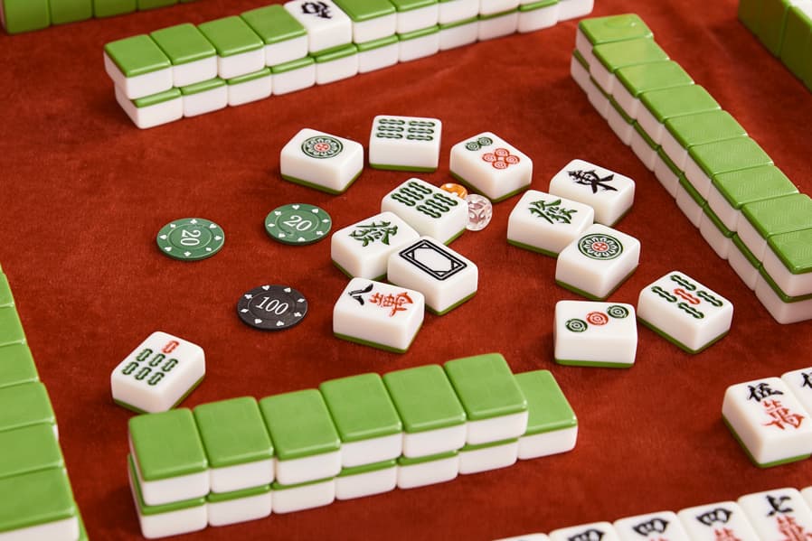 麻將發了 | 策略與牌感的終極對決 麻將發了 | 策略與牌感的終極對決、內建觀戰與回放功能